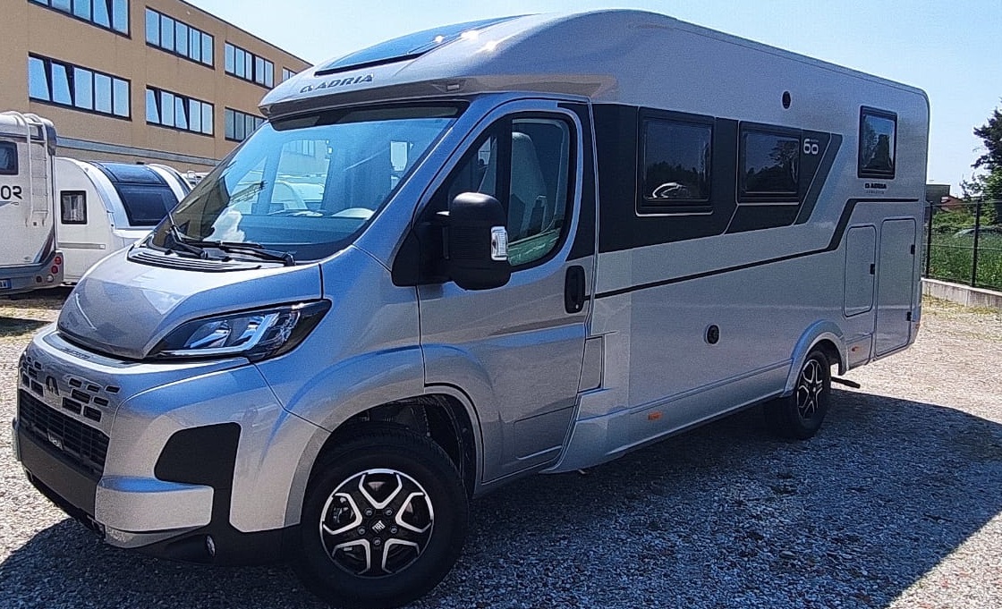Camper Semintegrale- Adria Compact DL -versione 60esimo
