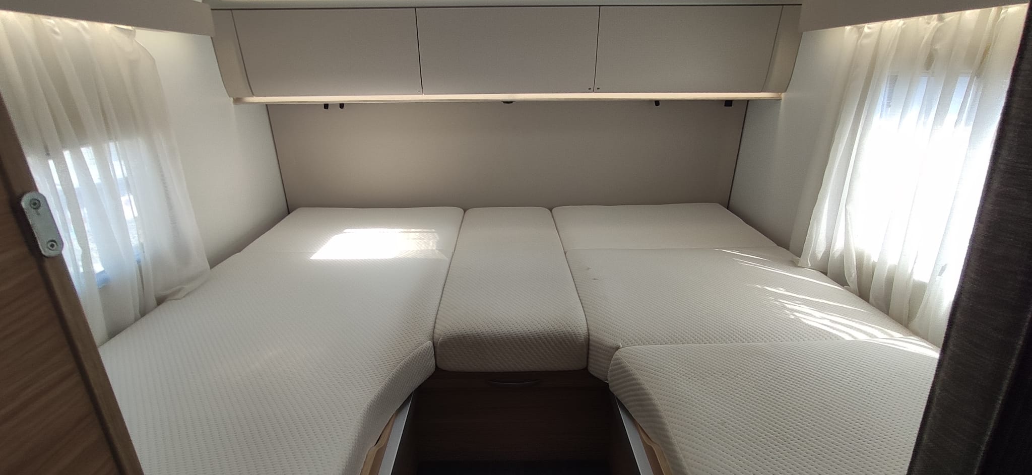 camper mansardato ADRIA Coral XL 660 SL-USATO - immagine 14