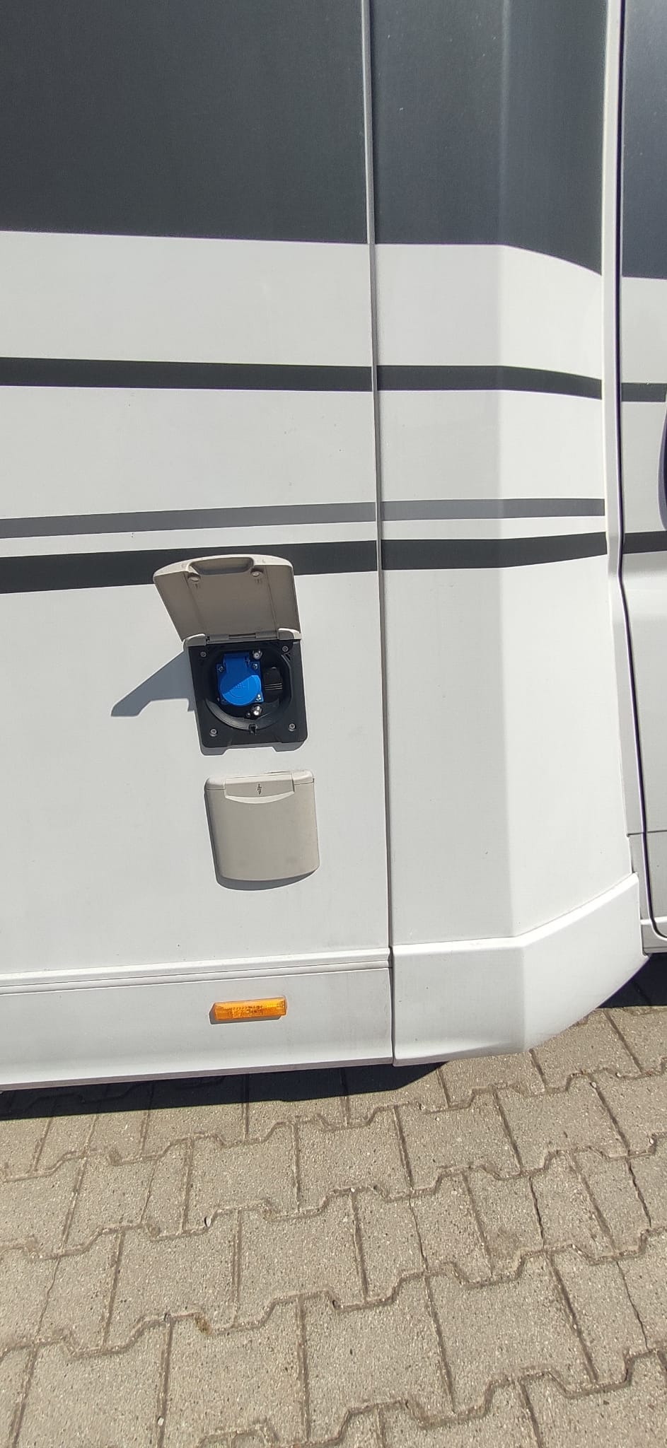 camper mansardato ADRIA Coral XL 660 SL-USATO - immagine 6