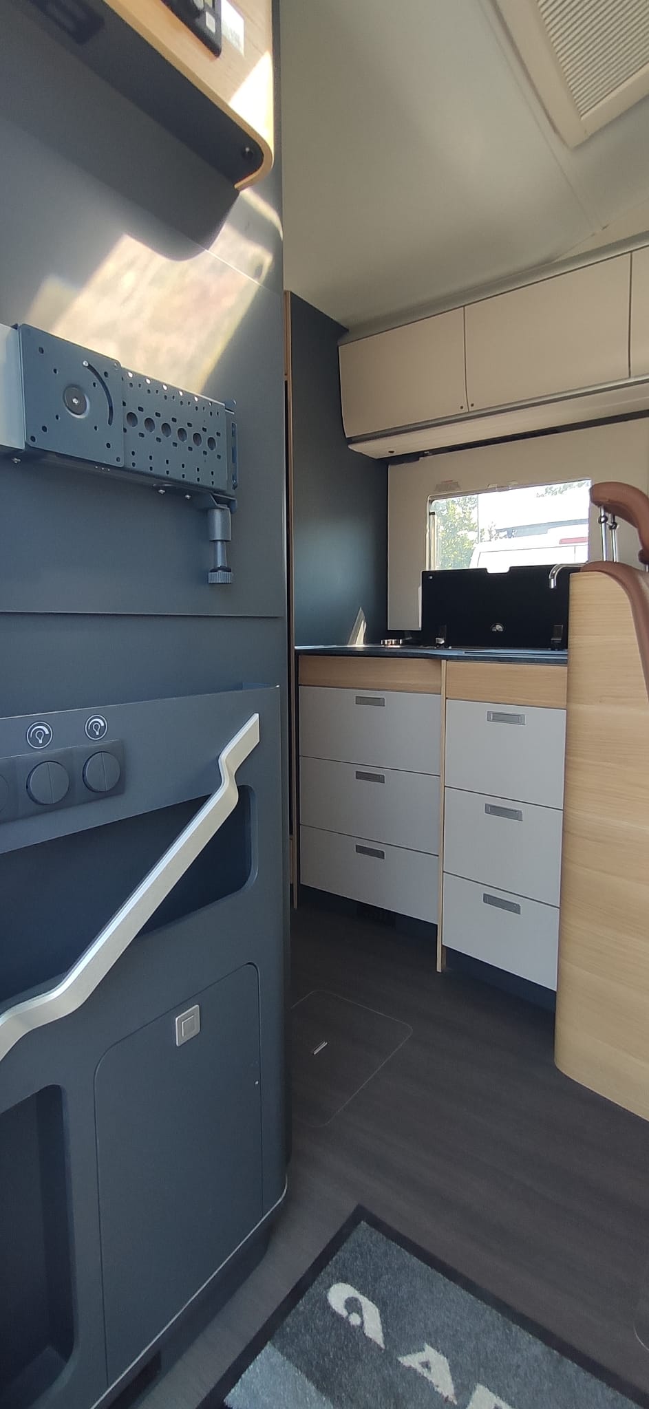 camper mansardato ADRIA Coral XL 660 SL-USATO - immagine 22