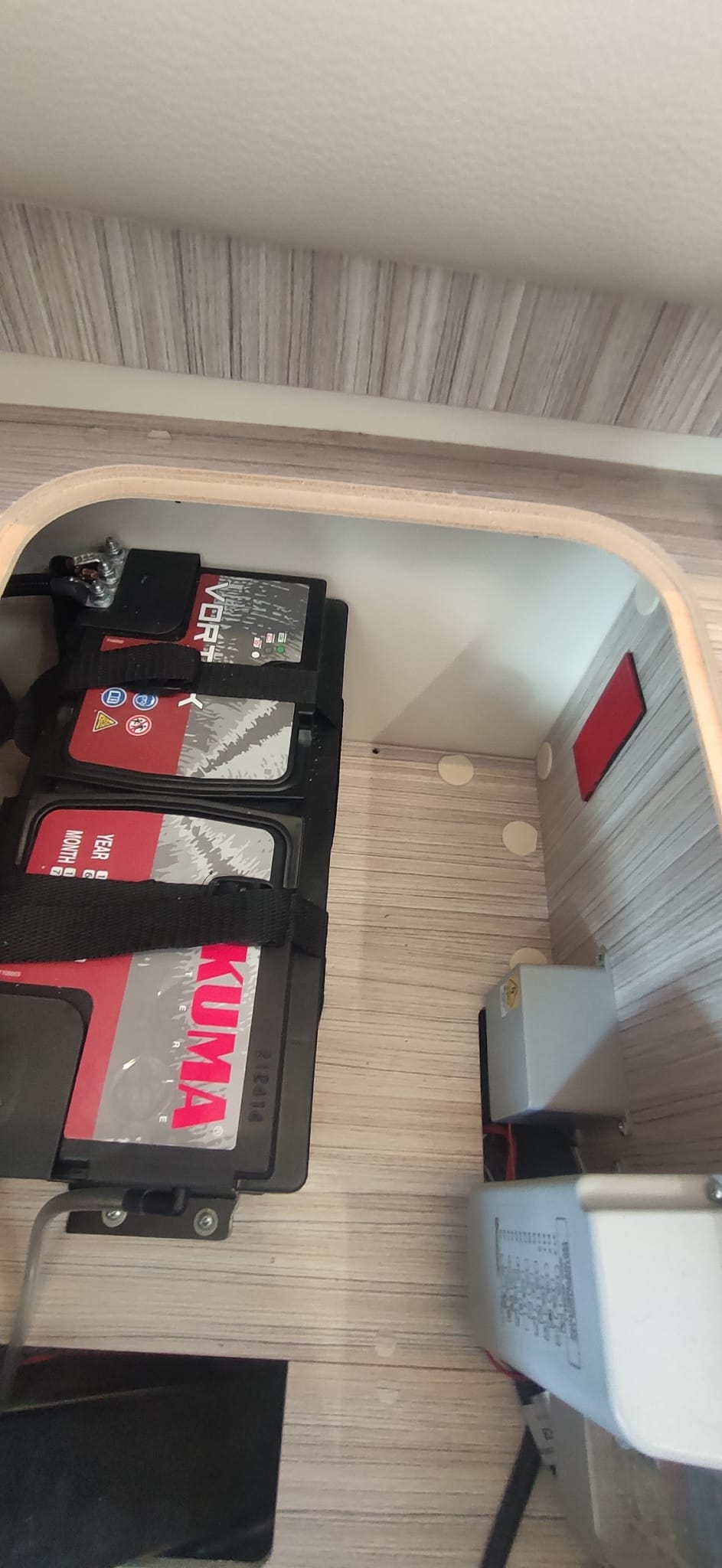 camper semi integrale Elnagh T-LOFT 450-USATO - immagine 27