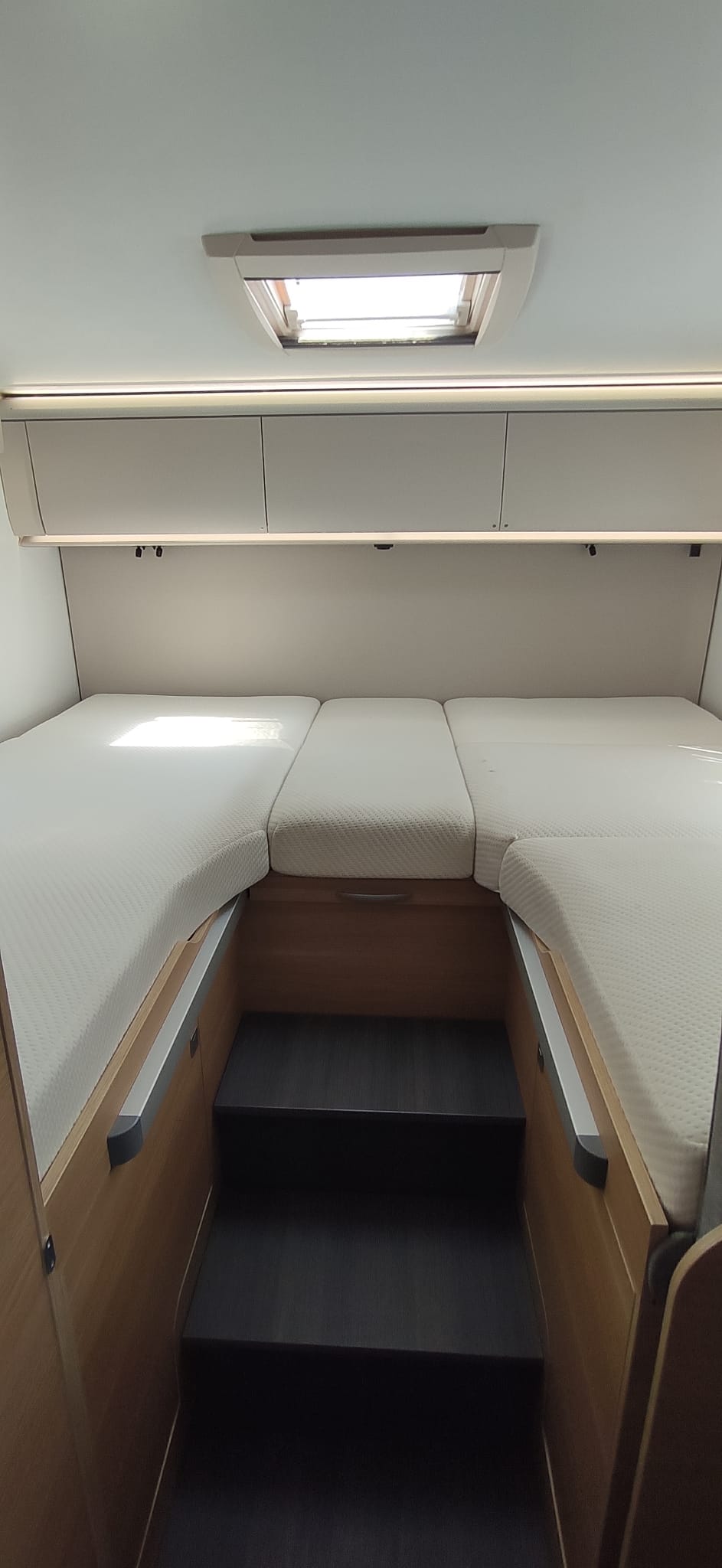 camper mansardato ADRIA Coral XL 660 SL-USATO - immagine 15